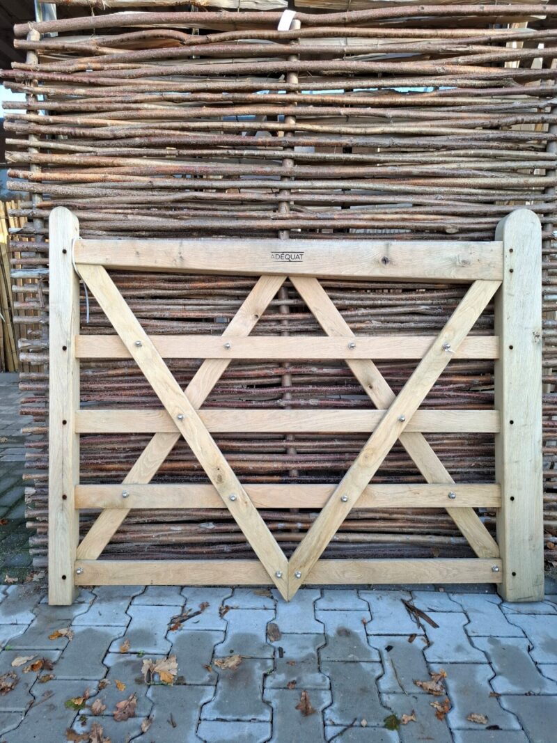 nr 90 Engelse poort enkel - eikenhout - 150 breed x 120 hoog (cm)