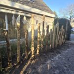 Kastanje paal 250 cm lang, diameter 10-12 cm, gepunt, kastanje paal 200 cm lang, diameter 10-12 cm, gepunt en kastanje paal 175 cm lang, diameter 10-12 cm, gepunt