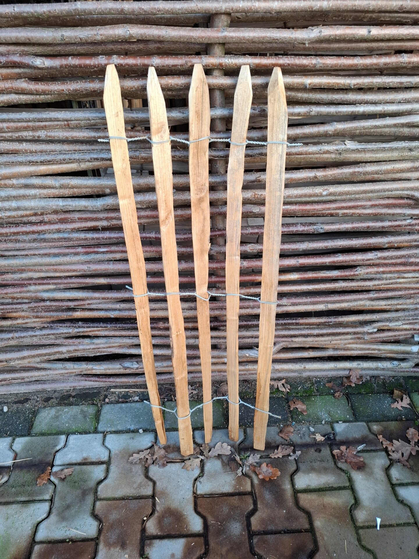 Nr 146 Schapenhek kastanje 100 cm hoog, latafstand 4 cm. Lengte 35 cm