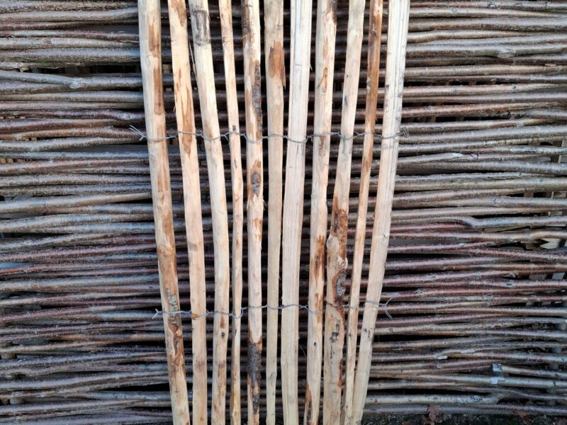 Nr 147 Schapenhek kastanje 150 cm hoog, latafstand 2 cm. Lengte 55 cm