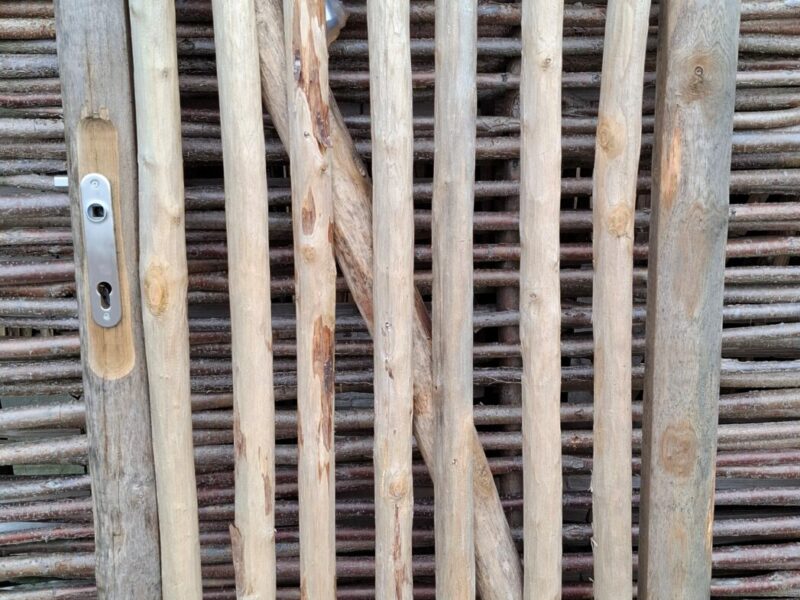 Nr 26 LUXE Schapenhekpoort Hoogte 175 cm x breedte 78 cm, incl slot & klink & scharnieren Rechtsdraaiend naar je toe