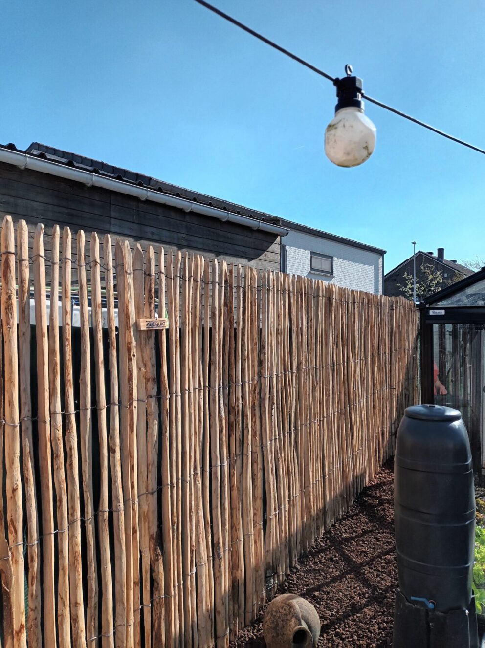 Frans schapenhek kastanje 200 cm hoog, latafstand 2 cm, 3 meter rol