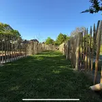 Frans schapenhek kastanje 120 cm hoog, latafstand 10 cm, 10 meter rol, schapenhek poort kastanje enkel, 100B x 120H (cm) en robinia schaaldeel geschuurd, 2,5 x 15/22 x 250, kippenren