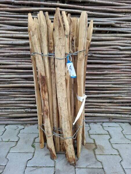 Nr 123 Schapenhek kastanje 80 cm hoog, latafstand 8 cm. Lengte 430 cm