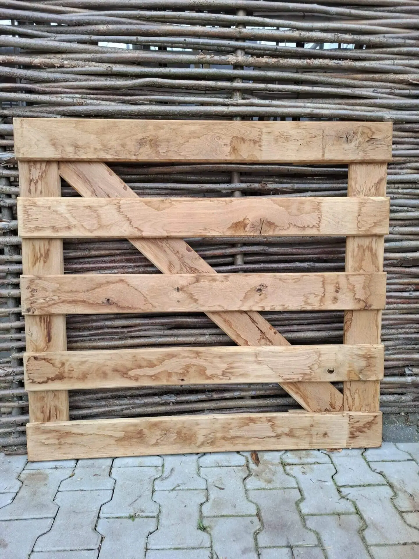 Nr 20 Boerenpoort eiken 120 cm B x 110 cm H. Rechtsdraaiend
