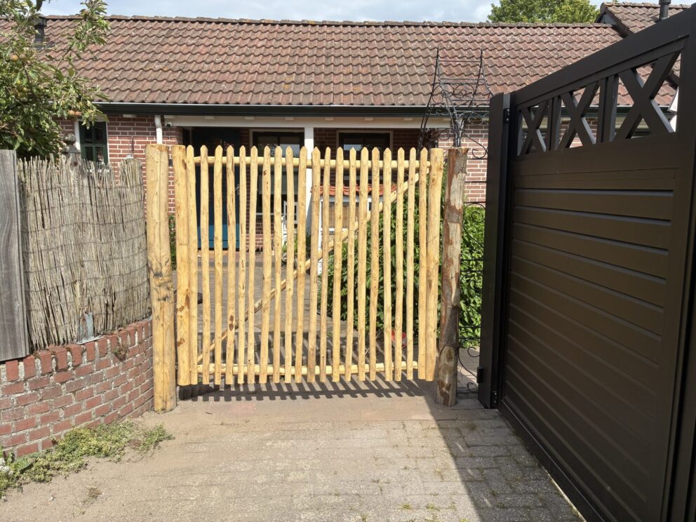 Schapenhek poort kastanje (volgens klantspecificaties), 167b x 150h, linksdraaiend