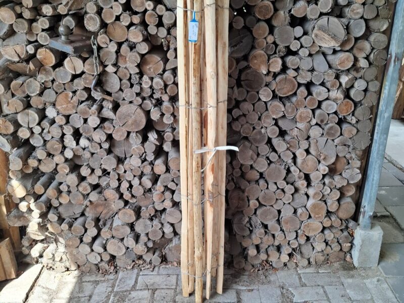 Nr 157 Schapenhek kastanje 150 cm hoog, latafstand 6 cm. Lengte 100 cm