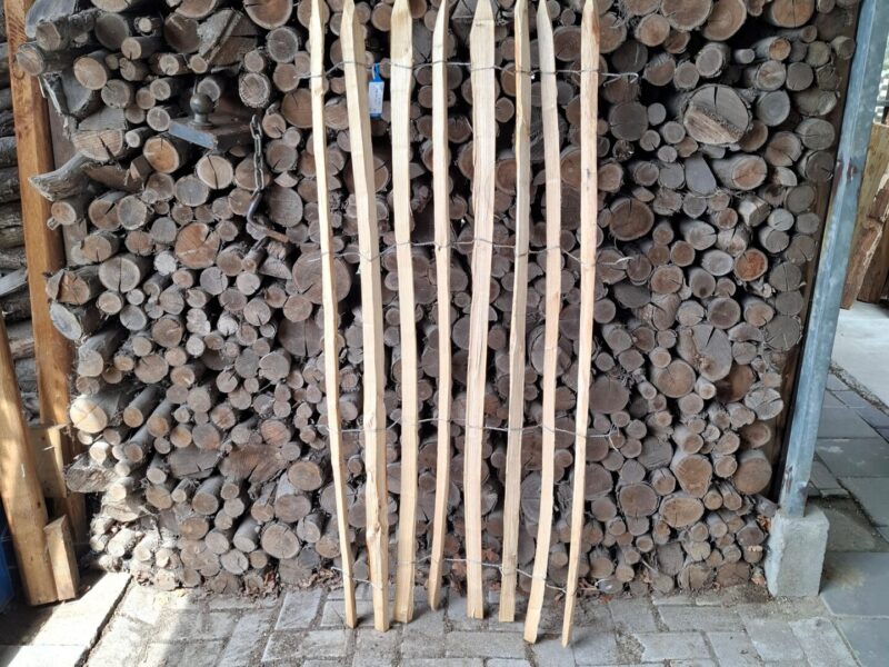 Nr 166 Schapenhek kastanje 150 cm hoog, latafstand 6 cm. Lengte 60 cm