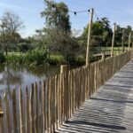 kastanje paal op maat, 110 cm lang voor bodemhuls 8cm, kastanje paal op maat, 240 lang voor bodemhuls 8cm, Bodemhuls met grondplaat 8 cm, Frans schapenhek kastanje 100 hoog, latafstand 4 cm, 2 x 5m rol, HALFRONDE Kastanje paal 300 cm lang, diam. 7-9 cm, HALFRONDE Kastanje paal 250 cm lang, diam. 7-9 cm, RVS schroeven 4,5 x 70, 100 stuks incl. bitje en RVS schroeven 5x100, 100 stuks incl. bitje, sfeerverlichting