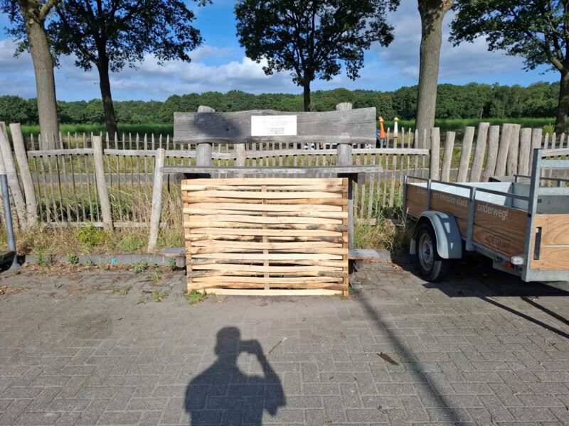 Nr 225 Vlechtscherm kastanje 103 cm hoog x 144 cm breed - Prijs per stuk
