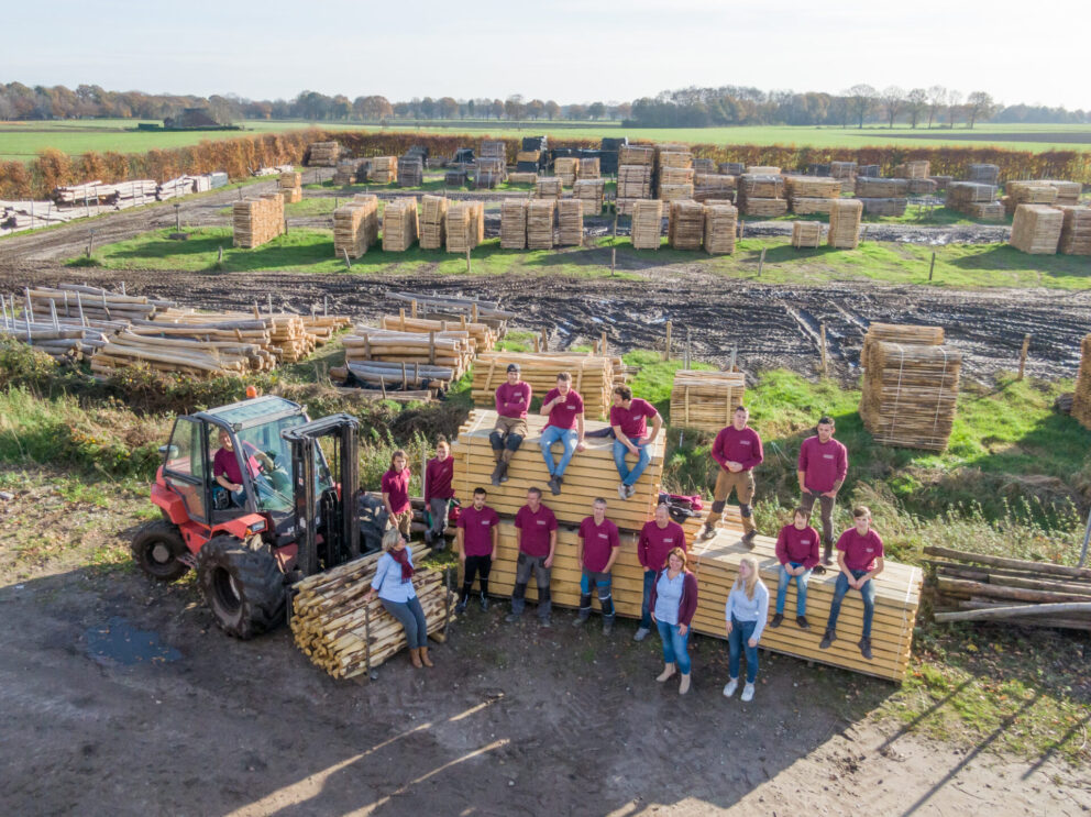 Team Adéquat bij houtopslag in Alphen