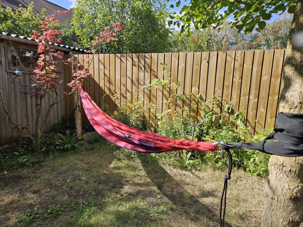 Robinia paal 300 cm lang, diam. 12-14 cm,geschild gepunt, hangmat