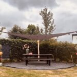 Robinia paal 300 cm lang, diam. 10-12 cm, geschild gepunt, schaduwdoek