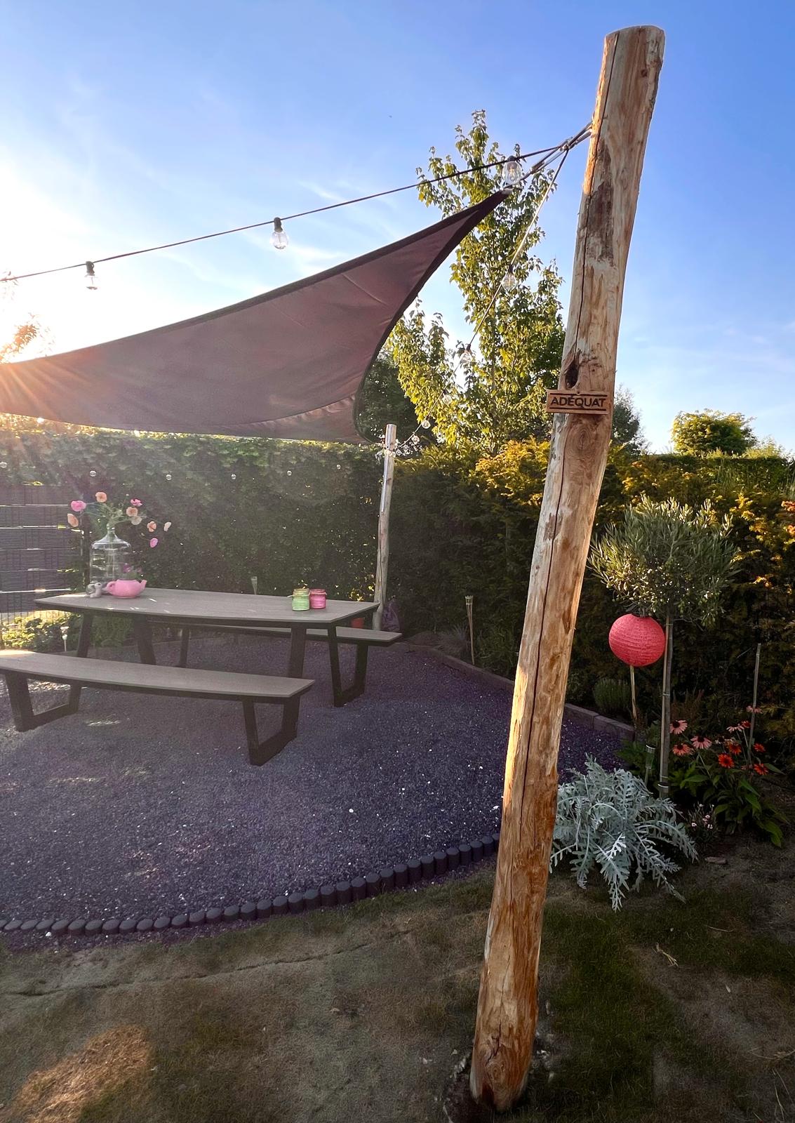 Robinia paal 300 cm lang, diam. 10-12 cm, geschild gepunt, schaduwdoek en sfeerverlichting
