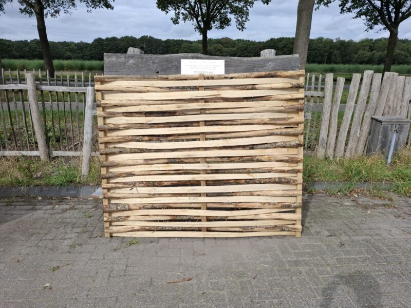 Nr 106 Vlechtscherm kastanje 150 cm hoog, 180 cm breed
